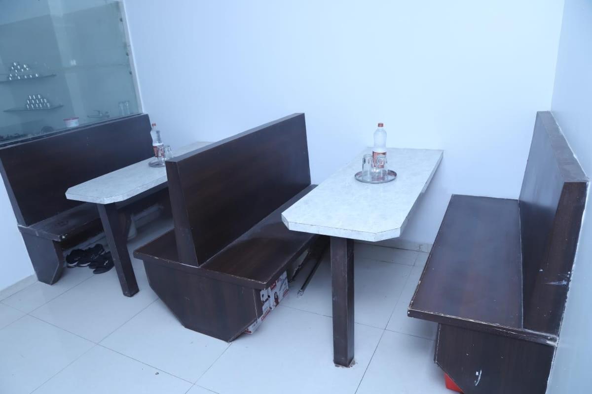 Hotel Kewal Inn Jalgaon Esterno foto