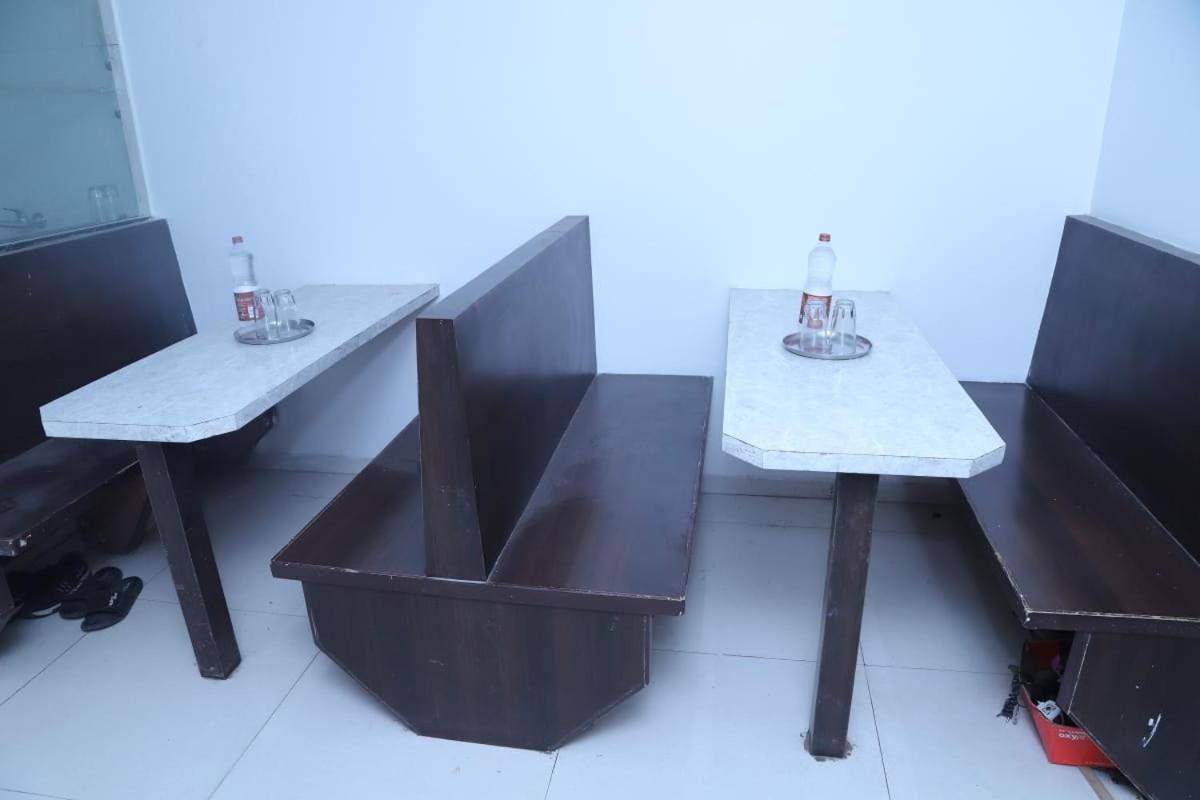 Hotel Kewal Inn Jalgaon Esterno foto